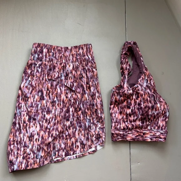 EUC Athleta Ultimate Sports Bra S Flare Abstract Maroon Pink Mauve - Picture 7 of 7